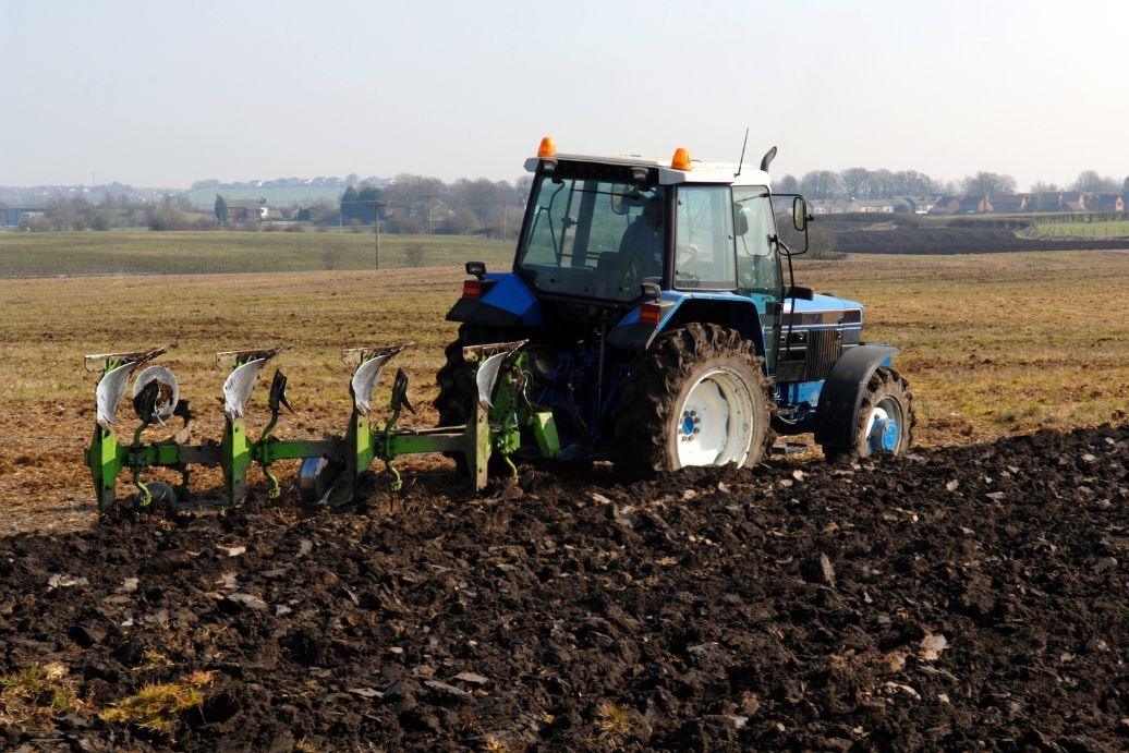 charrue pour un labour