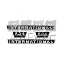 Jeu d'autocollants International 824, pour tracteurs avec grille en aluminium